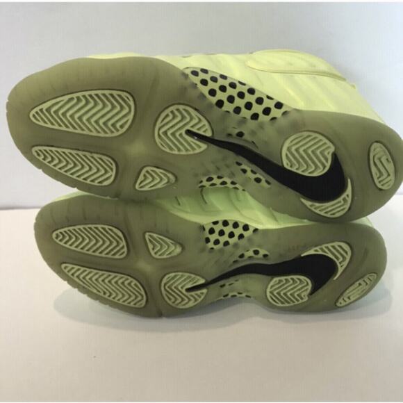 Nike Foamposite Pro Volt Sneakers Size 13.5 - Picture 9 of 12